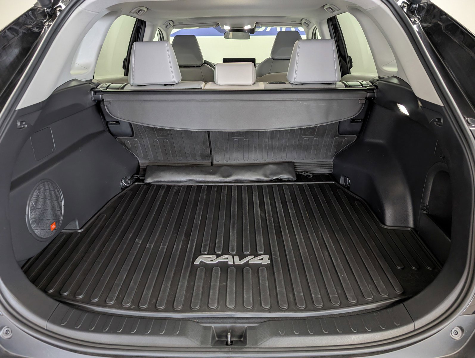 Used 2024 Toyota RAV4 XLE Premium w/ Weather Package image 20