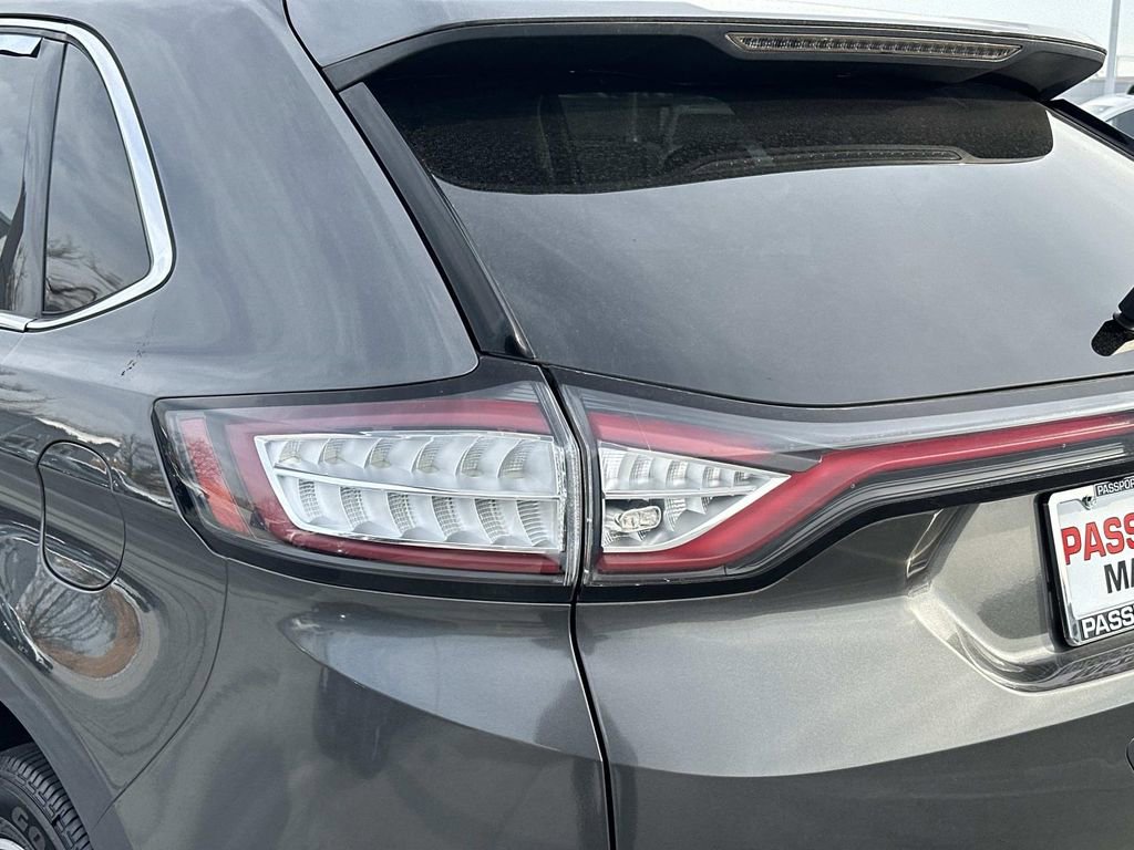 Used 2016 Ford Edge Titanium w/ Equipment Group 302A image 9