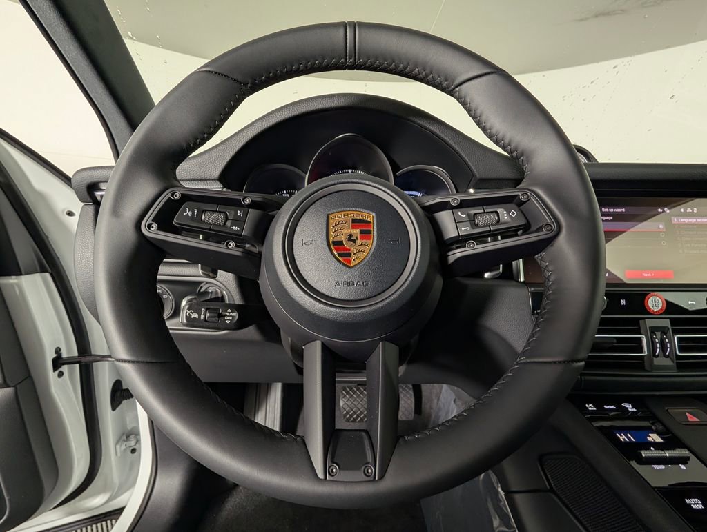 New 2026 Porsche Macan image 34