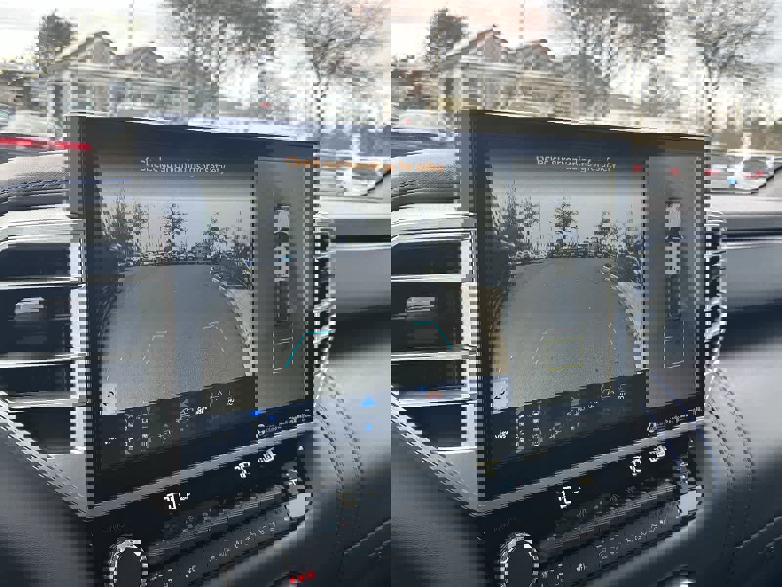 Used 2023 Toyota Tundra Platinum image 18