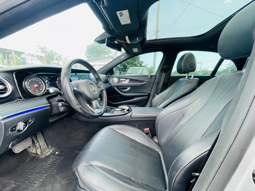 Used 2017 Mercedes-Benz E 300 E 300 4dr Sedan image 18