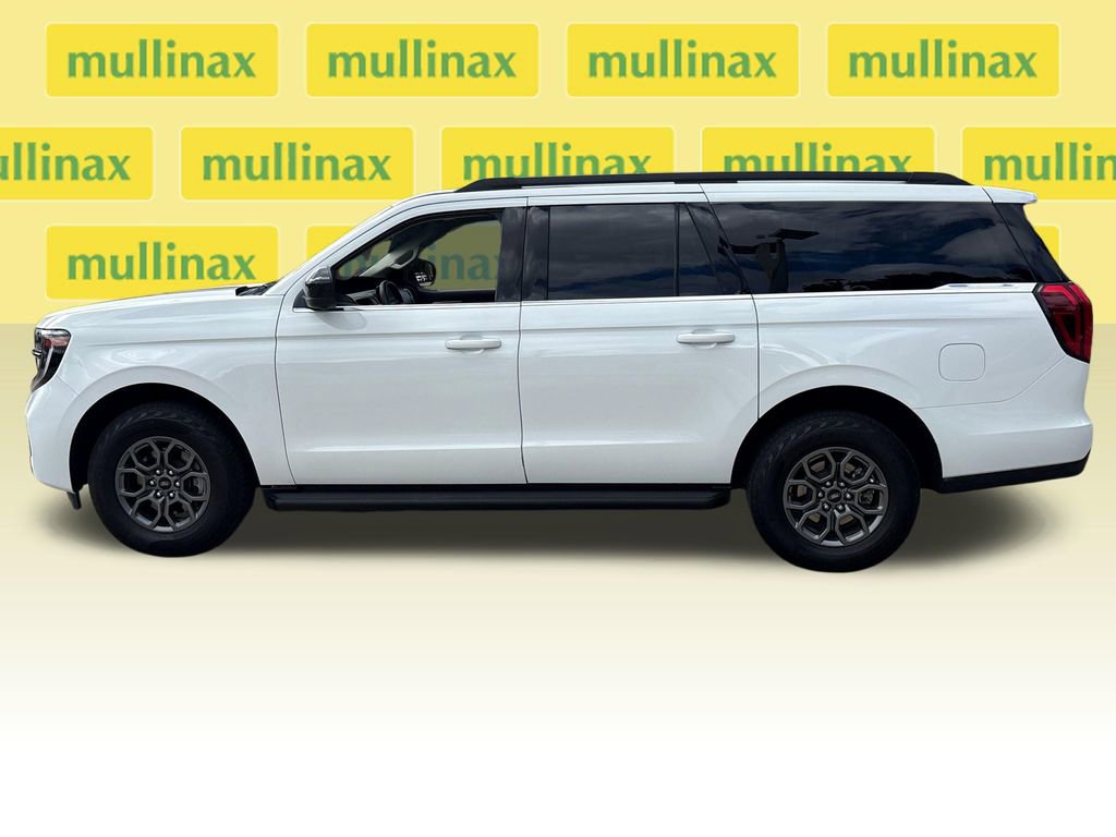 Used 2025 Ford Expedition Max Active RWD image 10