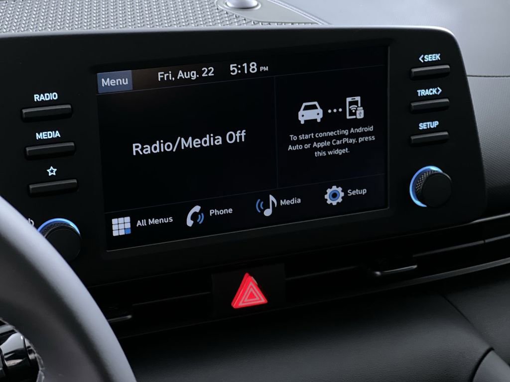 Used 2025 Hyundai Elantra Sport FWD image 18