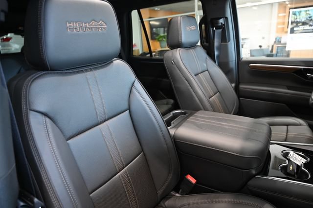 New 2026 Chevrolet Tahoe High Country AWD/4WD image 10