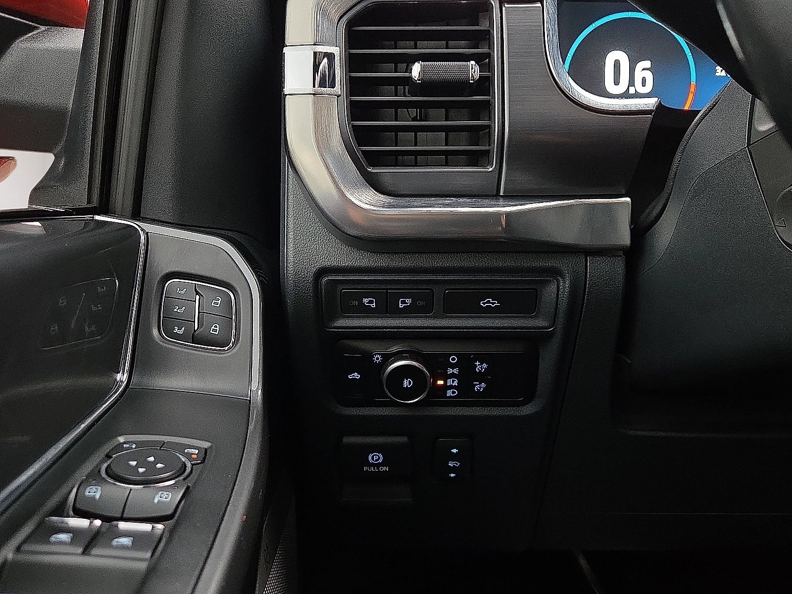 Used 2022 Ford F150 Lariat w/ Equipment Group 502A High AWD/4WD image 20