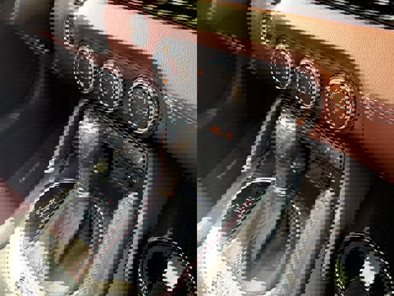 Used 2019 MAZDA MX-5 Miata RF Grand Touring image 33