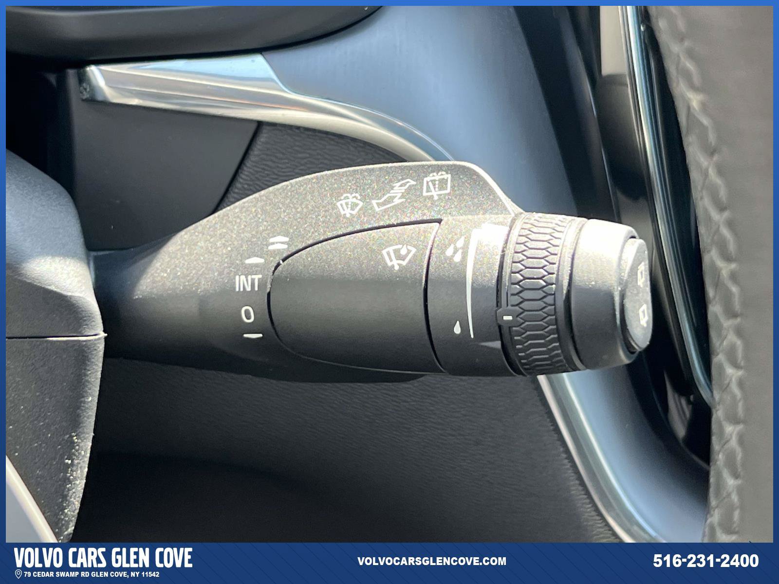 Used 2024 Volvo XC60 B5 Core w/ Protection Package Premier AWD/4WD image 25