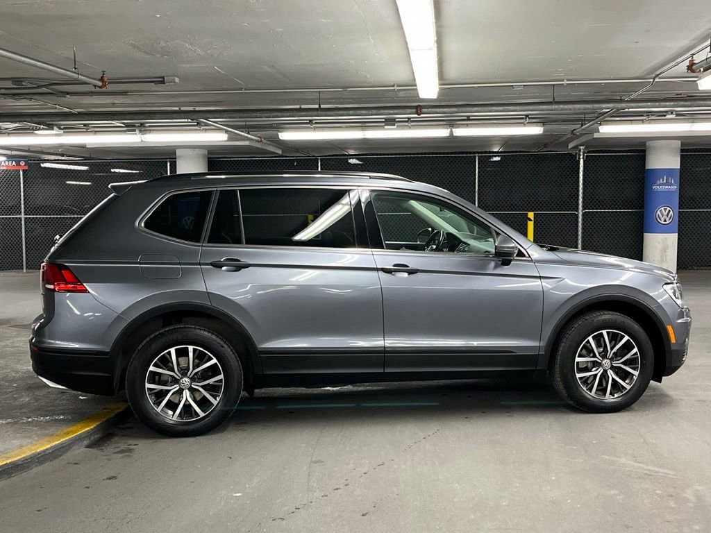Used 2019 Volkswagen Tiguan SE w/ Panoramic Sunroof Package image 38