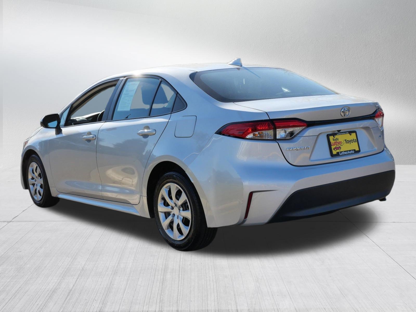 Certified 2023 Toyota Corolla LE FWD image 5