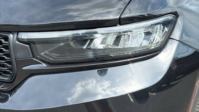 Used 2024 Jeep Grand Cherokee Altitude AWD/4WD image 7