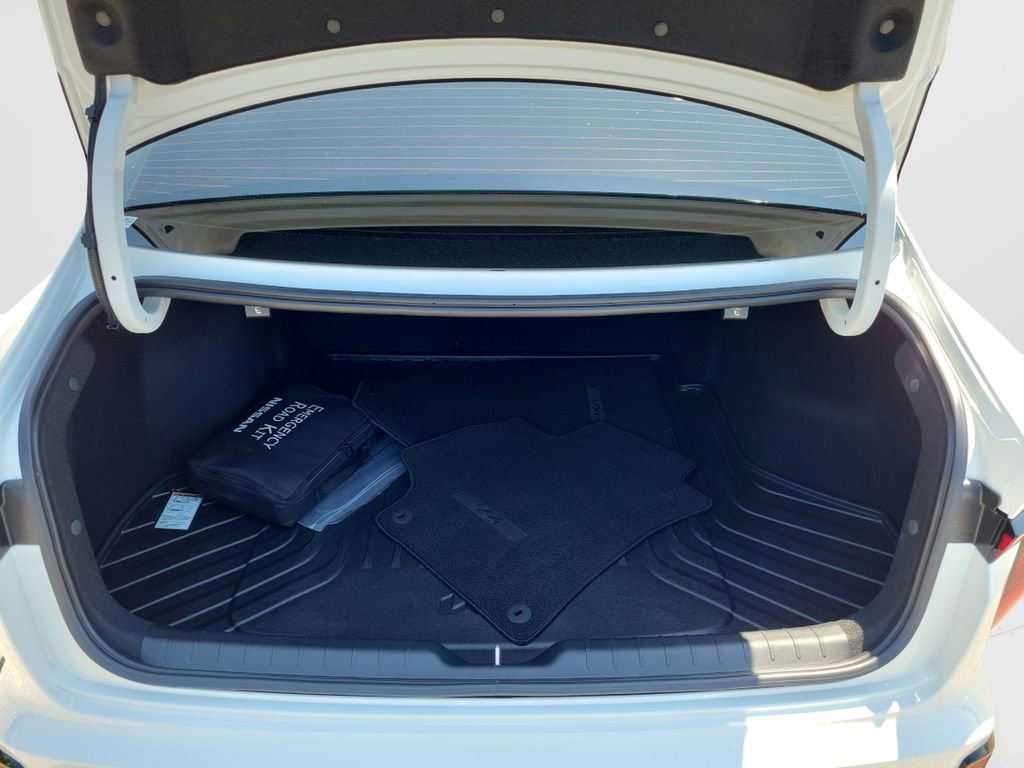 Used 2025 Kia K4 GT-Line w/ GT-Line Premium Package image 12