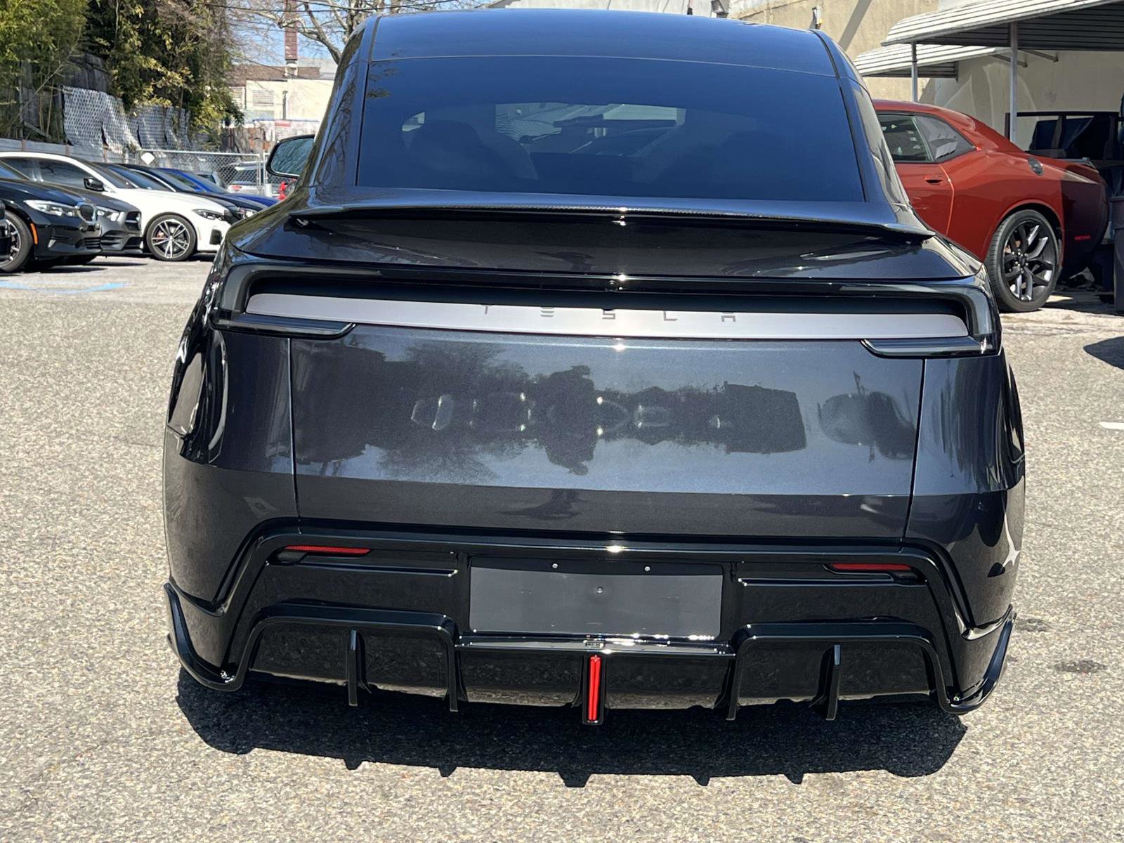 Used 2026 Tesla Model Y 2WD image 6