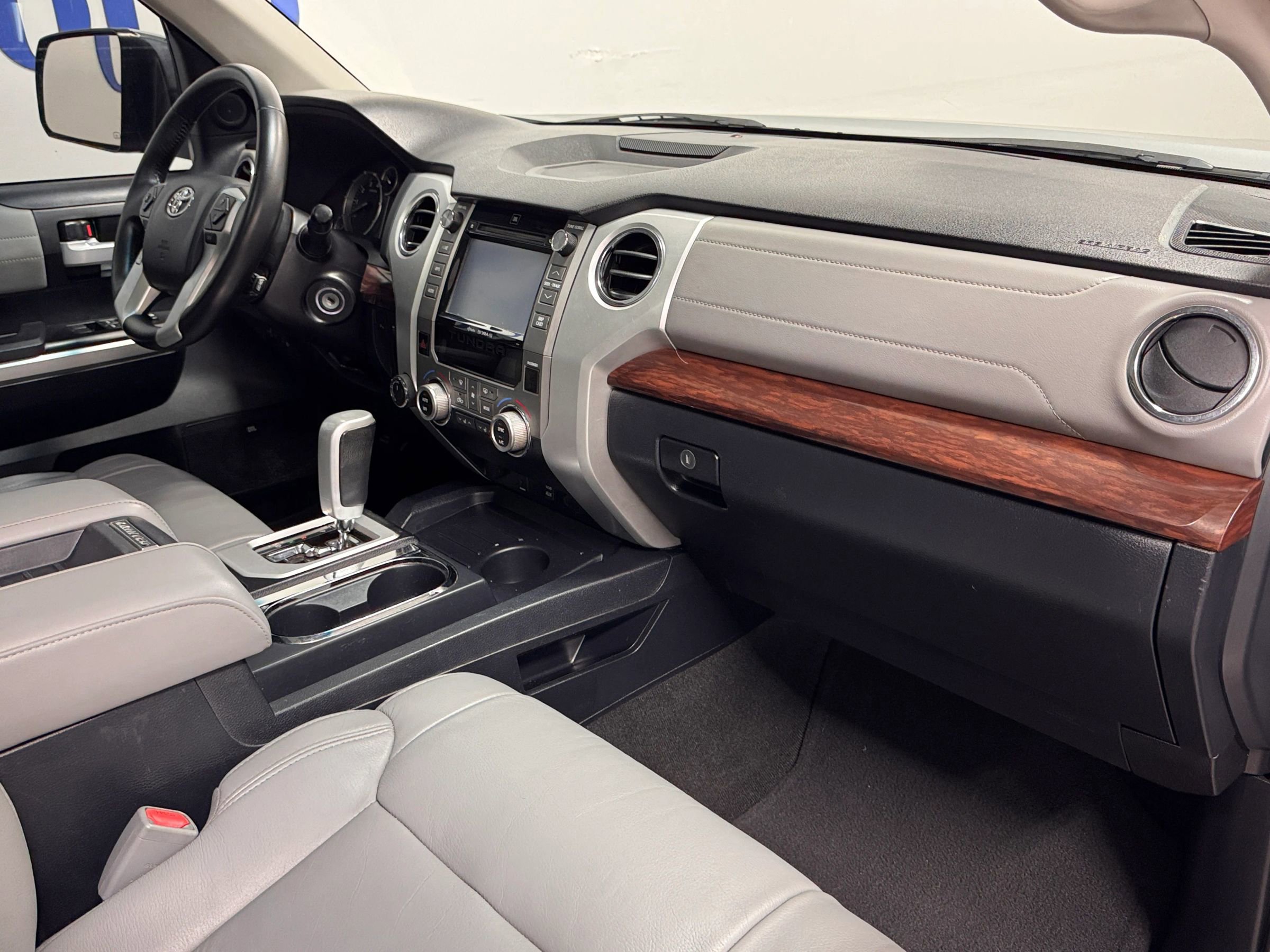 Used 2016 Toyota Tundra Limited image 16