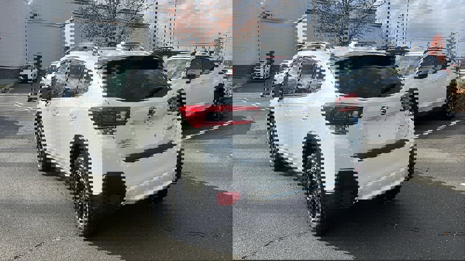 Used 2022 Subaru Crosstrek 2.0i Premium w/ Moonroof Package image 5