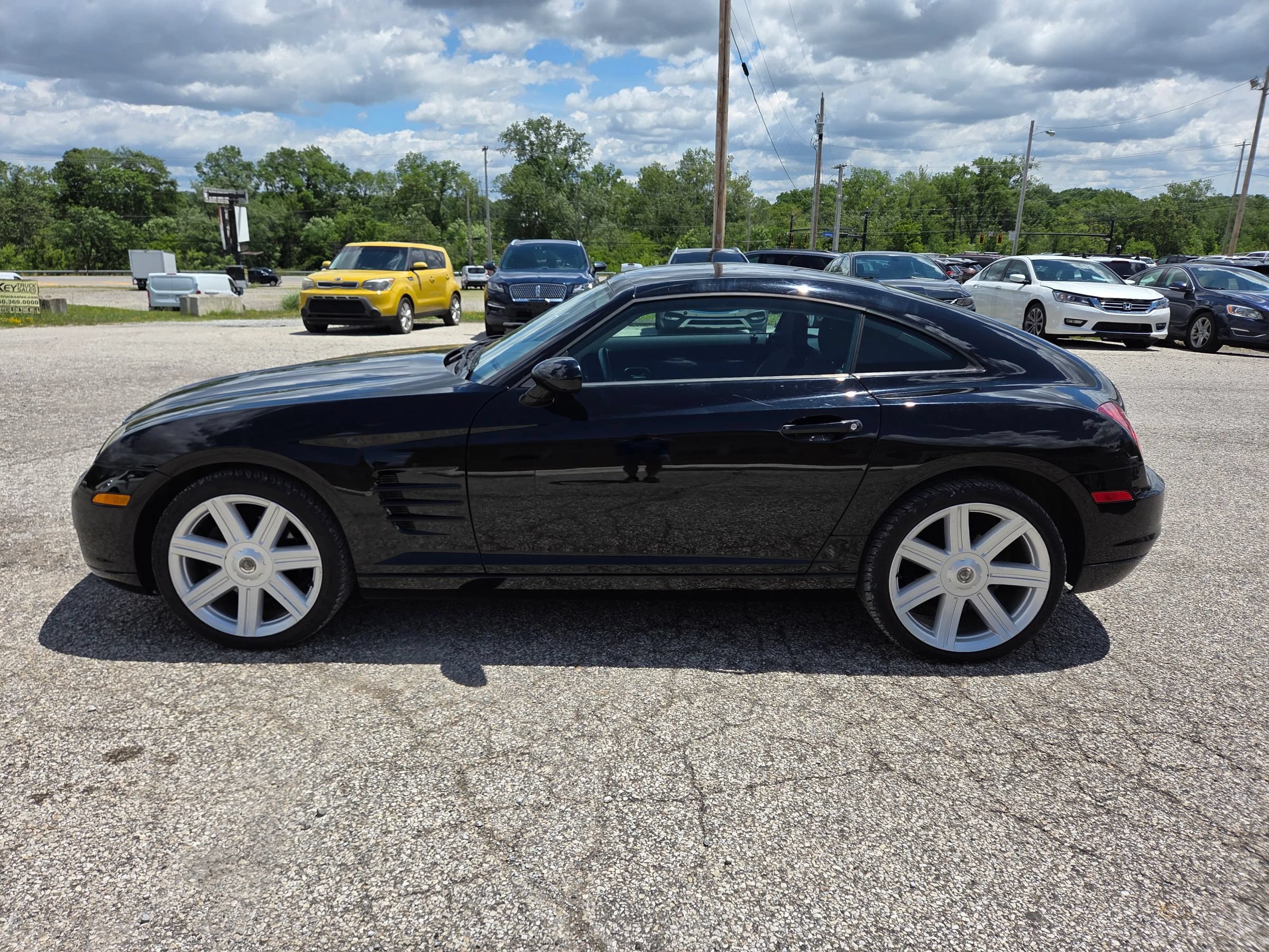 Used 2007 Chrysler Crossfire Coupe RWD image 1