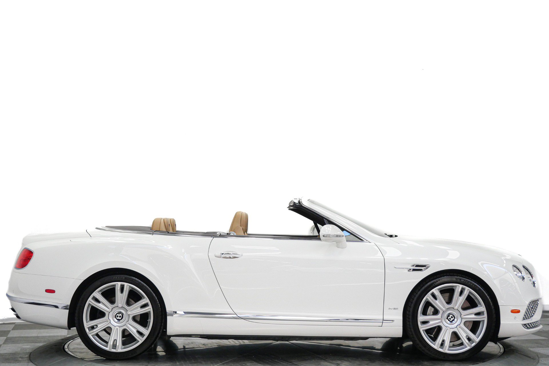 Used 2018 Bentley Continental GT AWD/4WD image 2