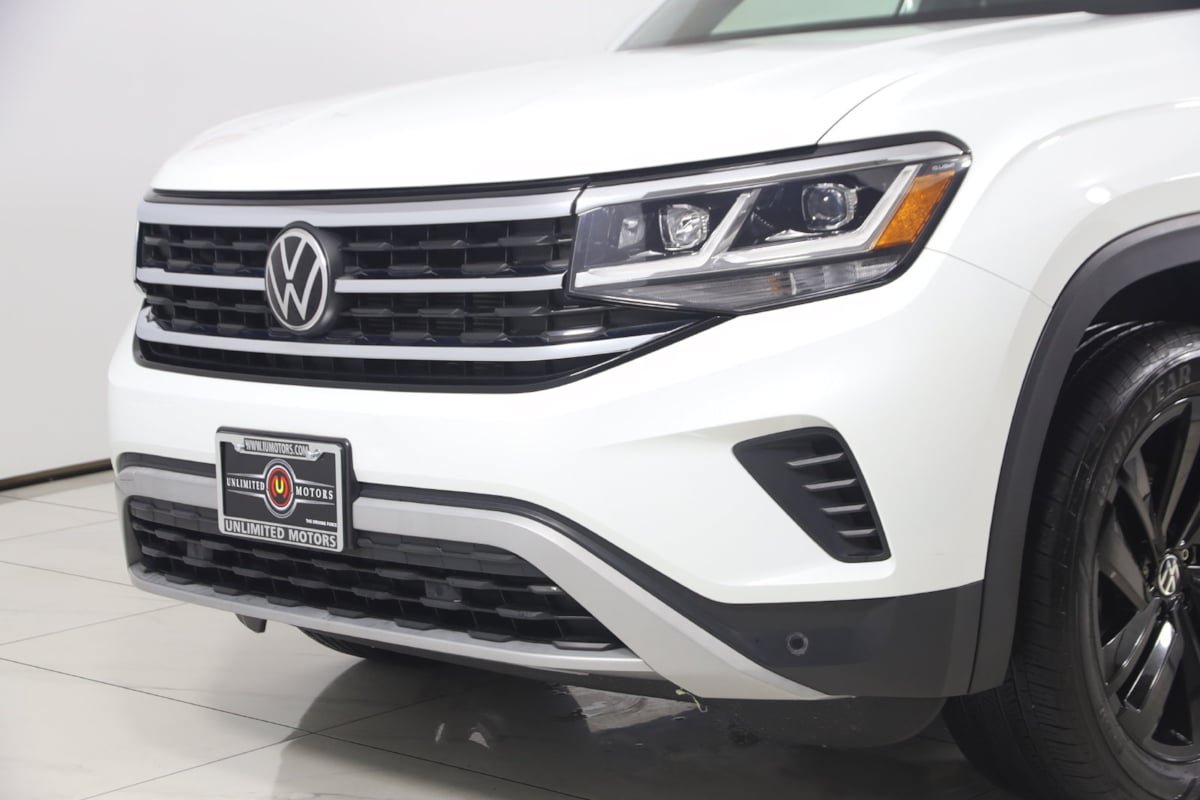 Used 2023 Volkswagen Atlas Cross Sport SE w/ Black Wheel Package AWD/4WD image 42