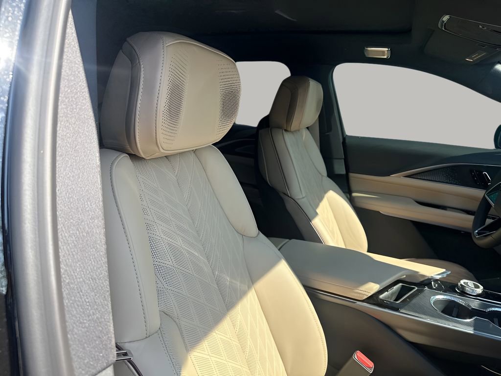 New 2026 Cadillac Lyriq Signature Luxury w/ Nappa Leather Package image 14