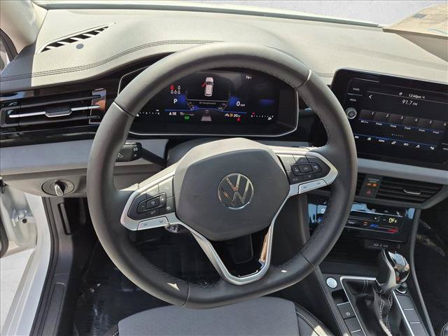 New 2027 Volkswagen Jetta SE FWD image 11