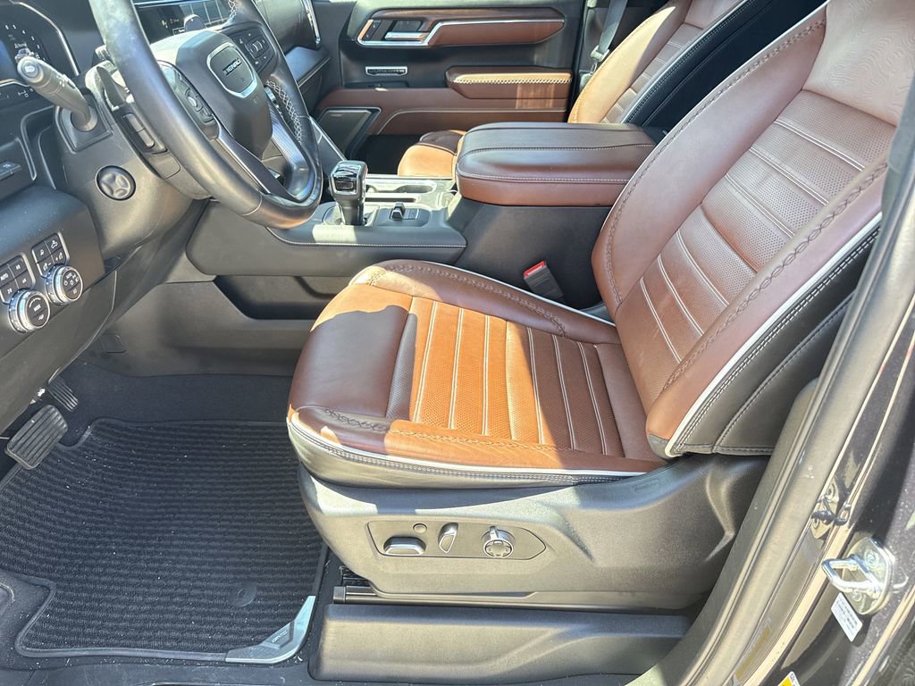 Used 2023 GMC Sierra 1500 Denali Ultimate AWD/4WD image 9