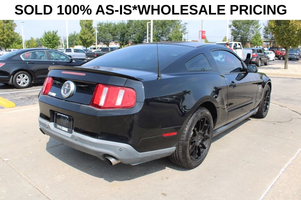 Used 2012 Ford Mustang Premium RWD image 7