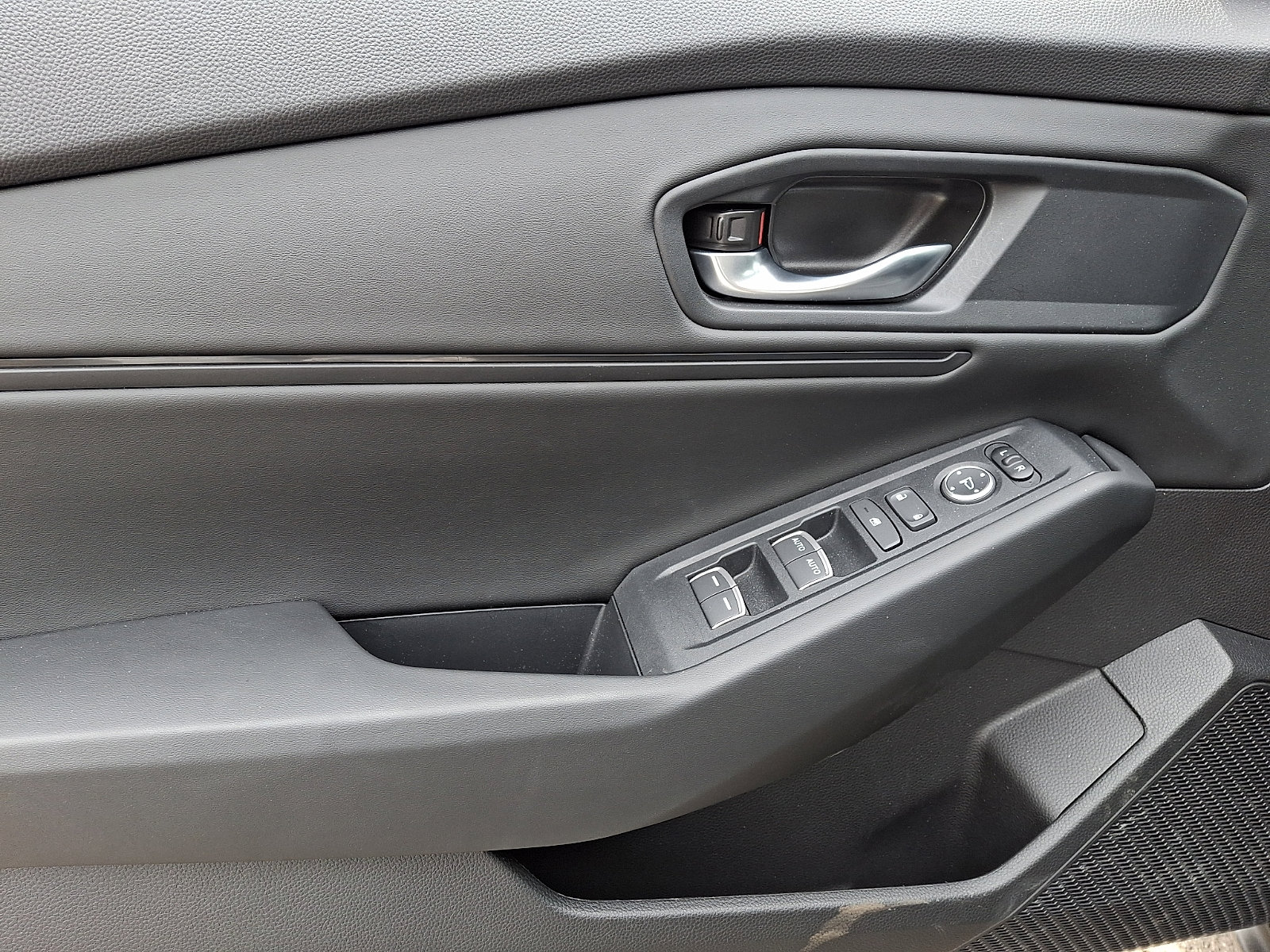 Certified 2025 Honda Accord SE image 15