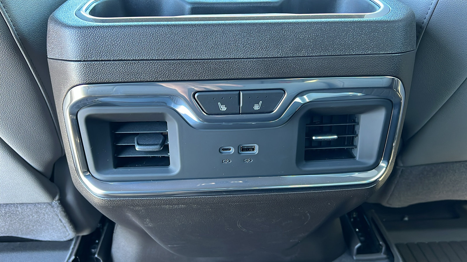 New 2026 Chevrolet Silverado 1500 LTZ w/ LTZ Premium Package AWD/4WD image 17