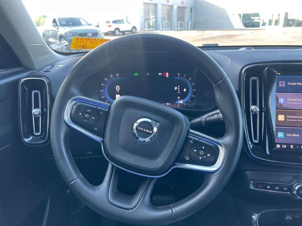 Used 2023 Volvo XC40 B5 Plus w/ Driver Assist Package image 8