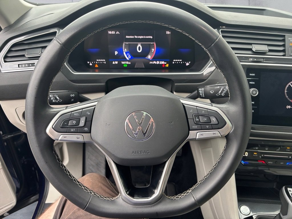 Certified 2024 Volkswagen Tiguan SE w/ Panoramic Sunroof Package AWD/4WD image 12