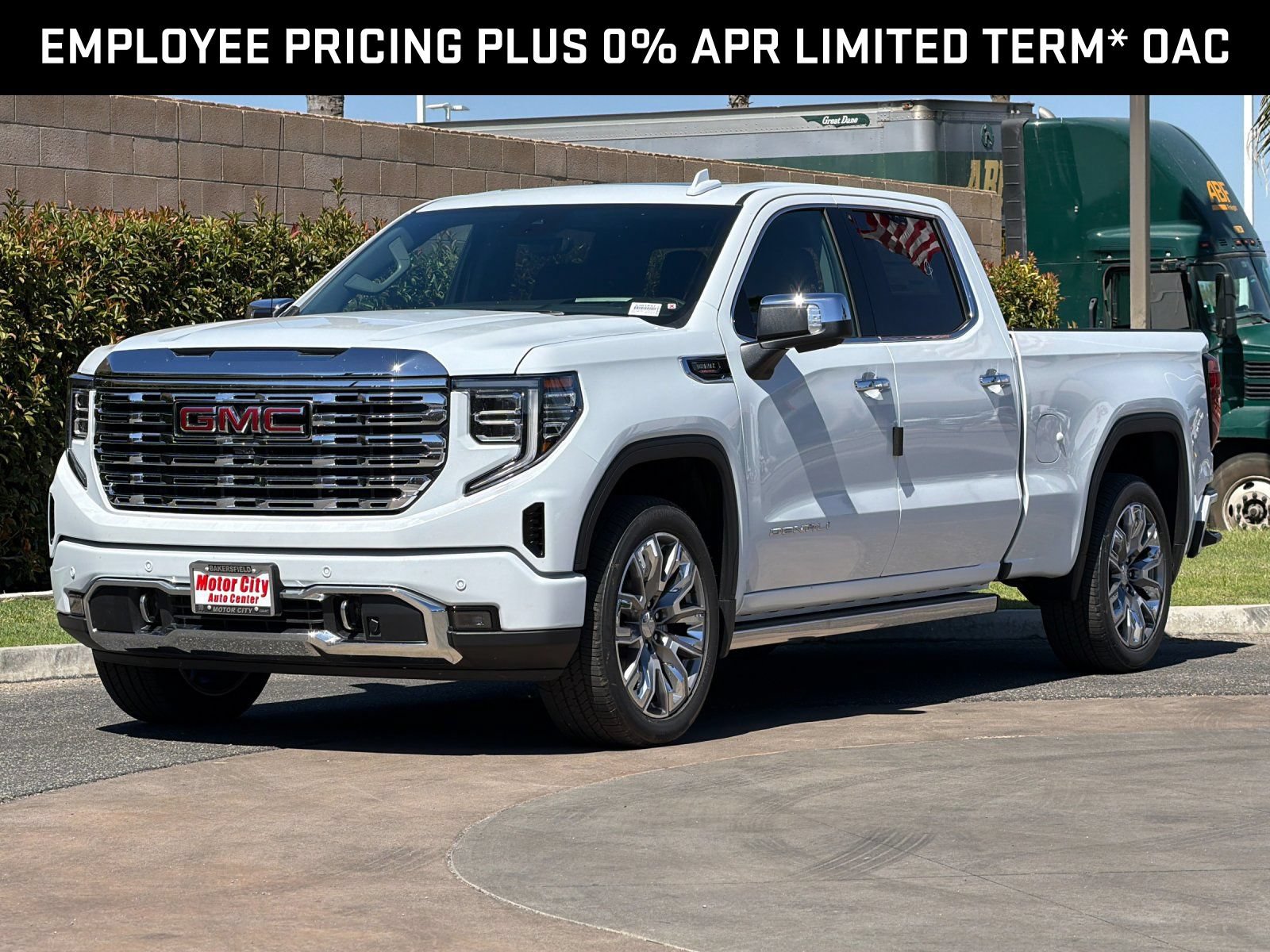 New 2026 GMC Sierra 1500 Denali w/ Denali Reserve Package AWD/4WD image 8