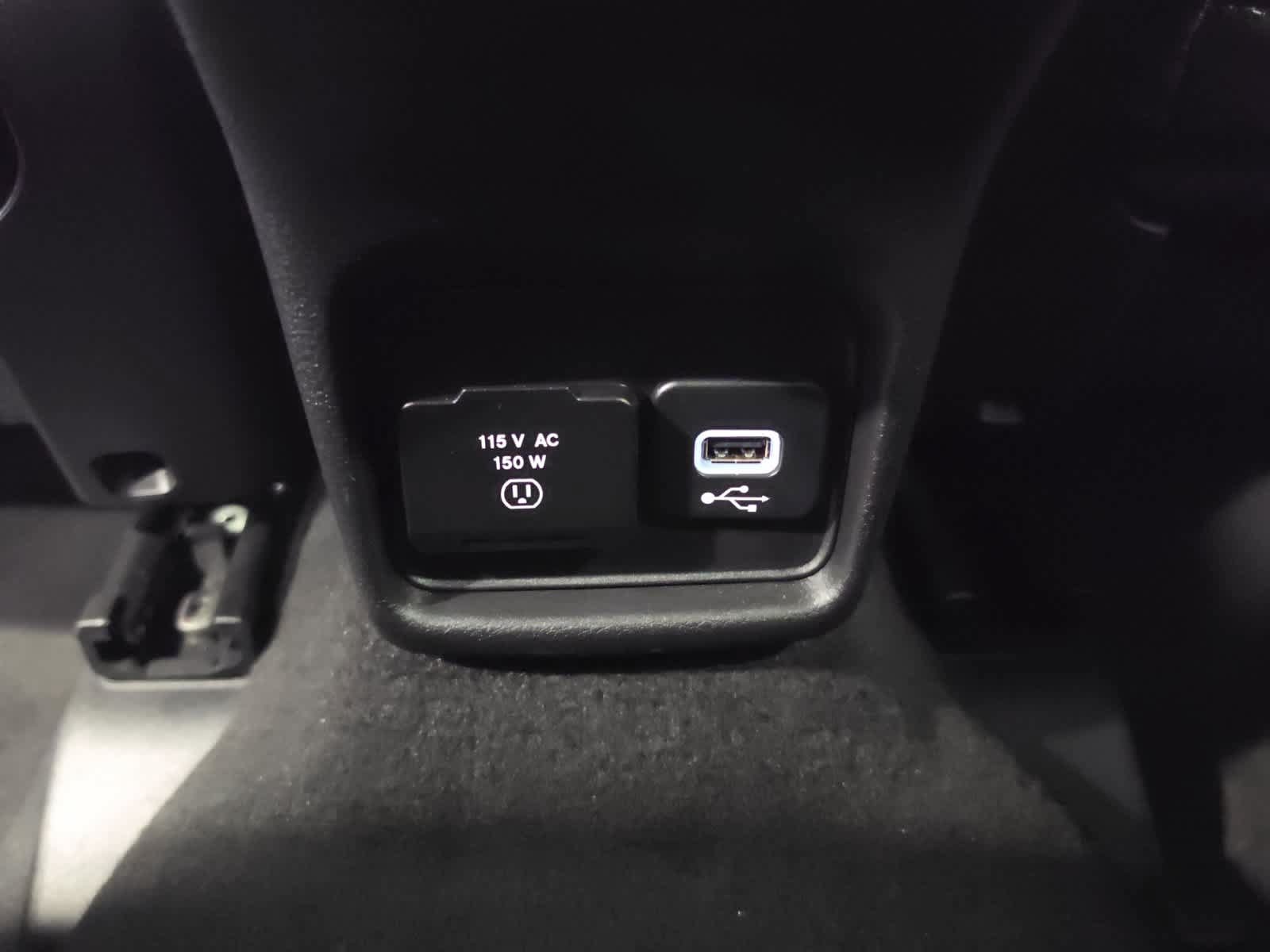 Used 2018 Jeep Compass Limited AWD/4WD image 27