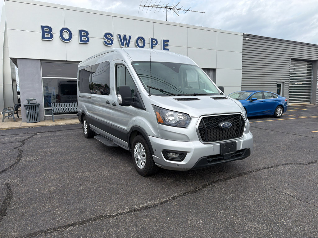 Used 2024 Ford Transit 350 XLT RWD image 6