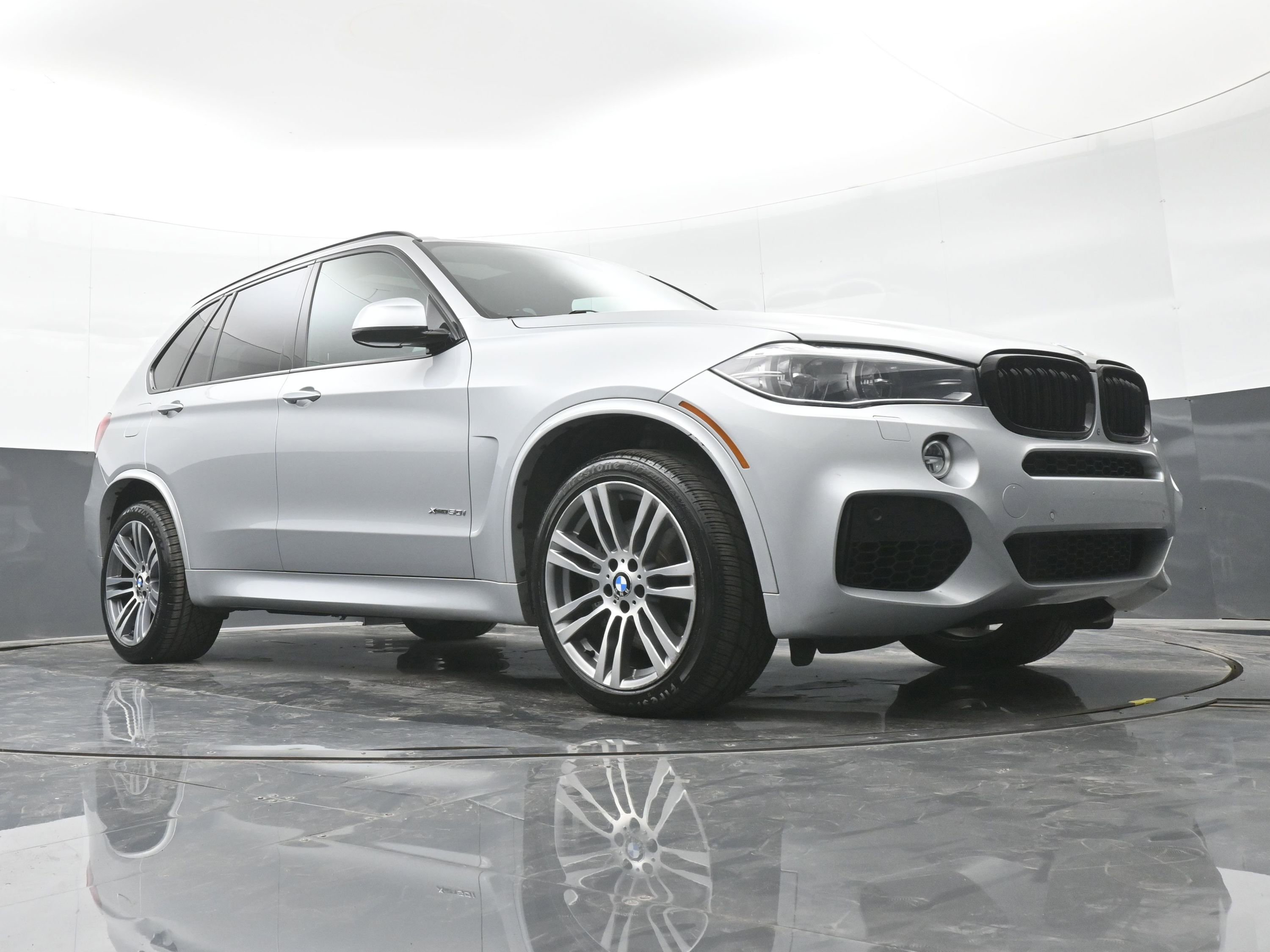 Used 2017 BMW X5 xDrive50i image 38