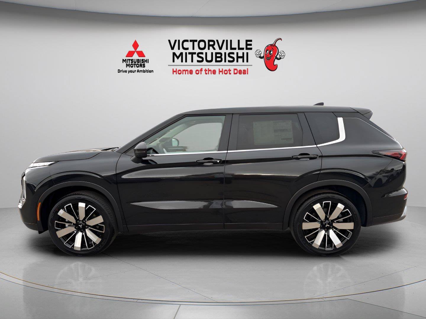 Used 2025 Mitsubishi Outlander SE AWD/4WD image 6