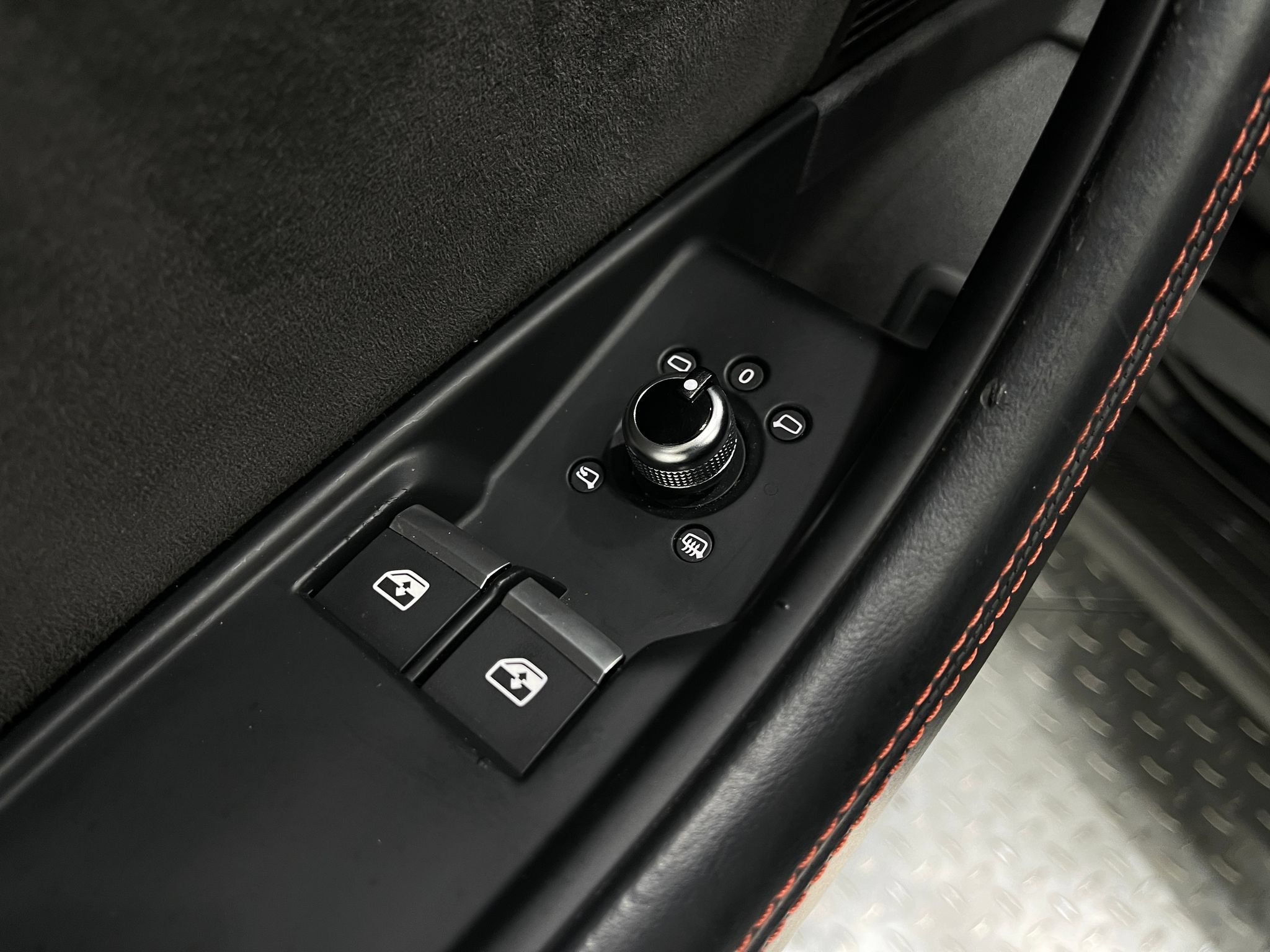 Used 2019 Audi RS 5 w/ Black Optic Carbon Package AWD/4WD image 16