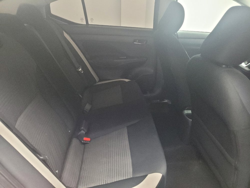 Used 2021 Nissan Versa SV FWD image 19