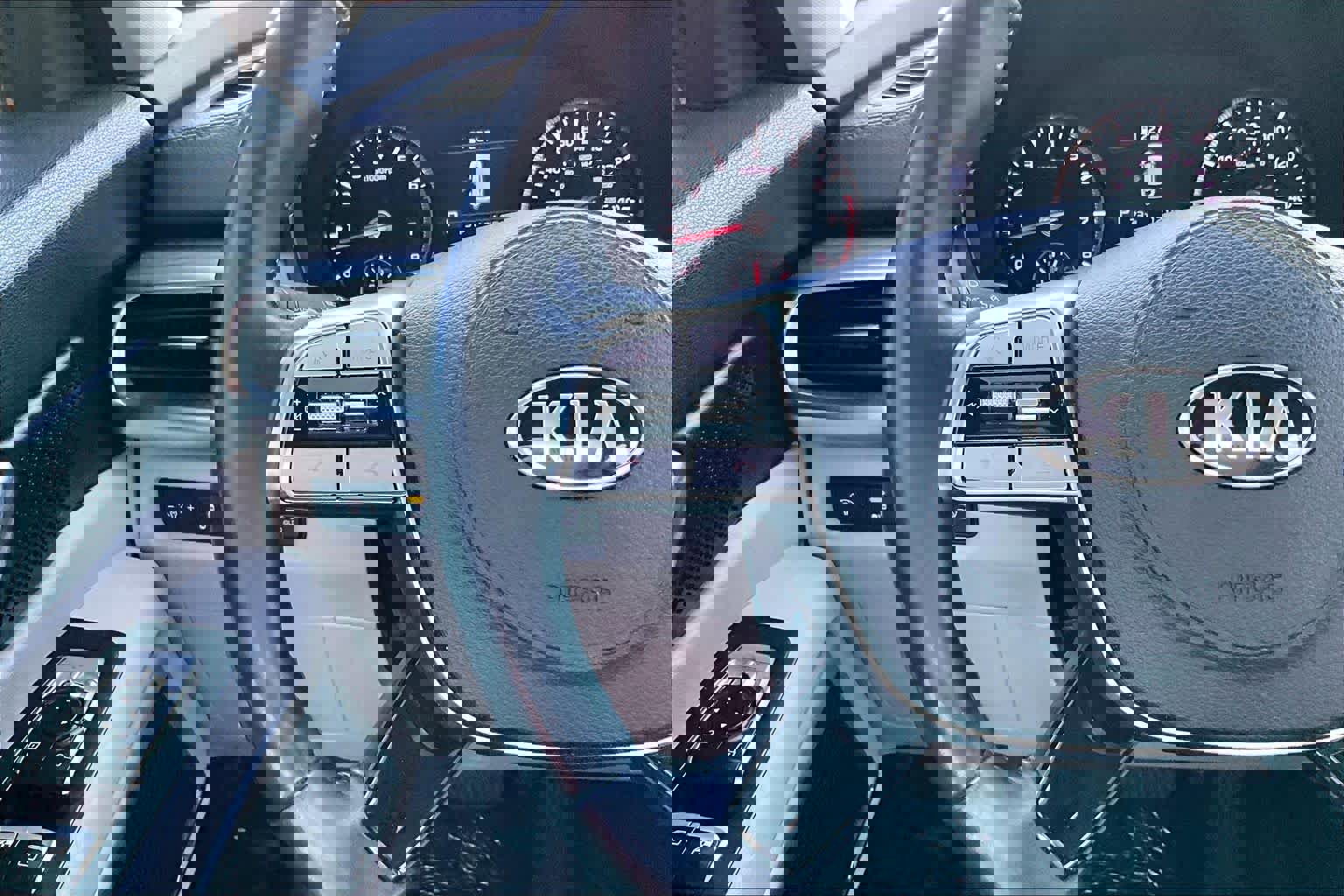 Used 2020 Kia Telluride EX image 23