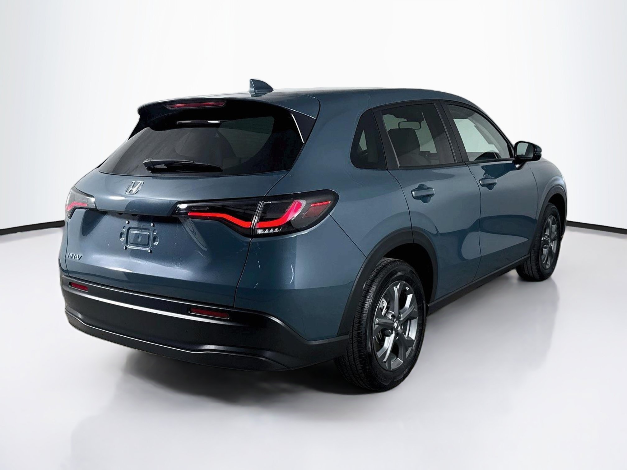 Certified 2026 Honda HR-V LX image 30