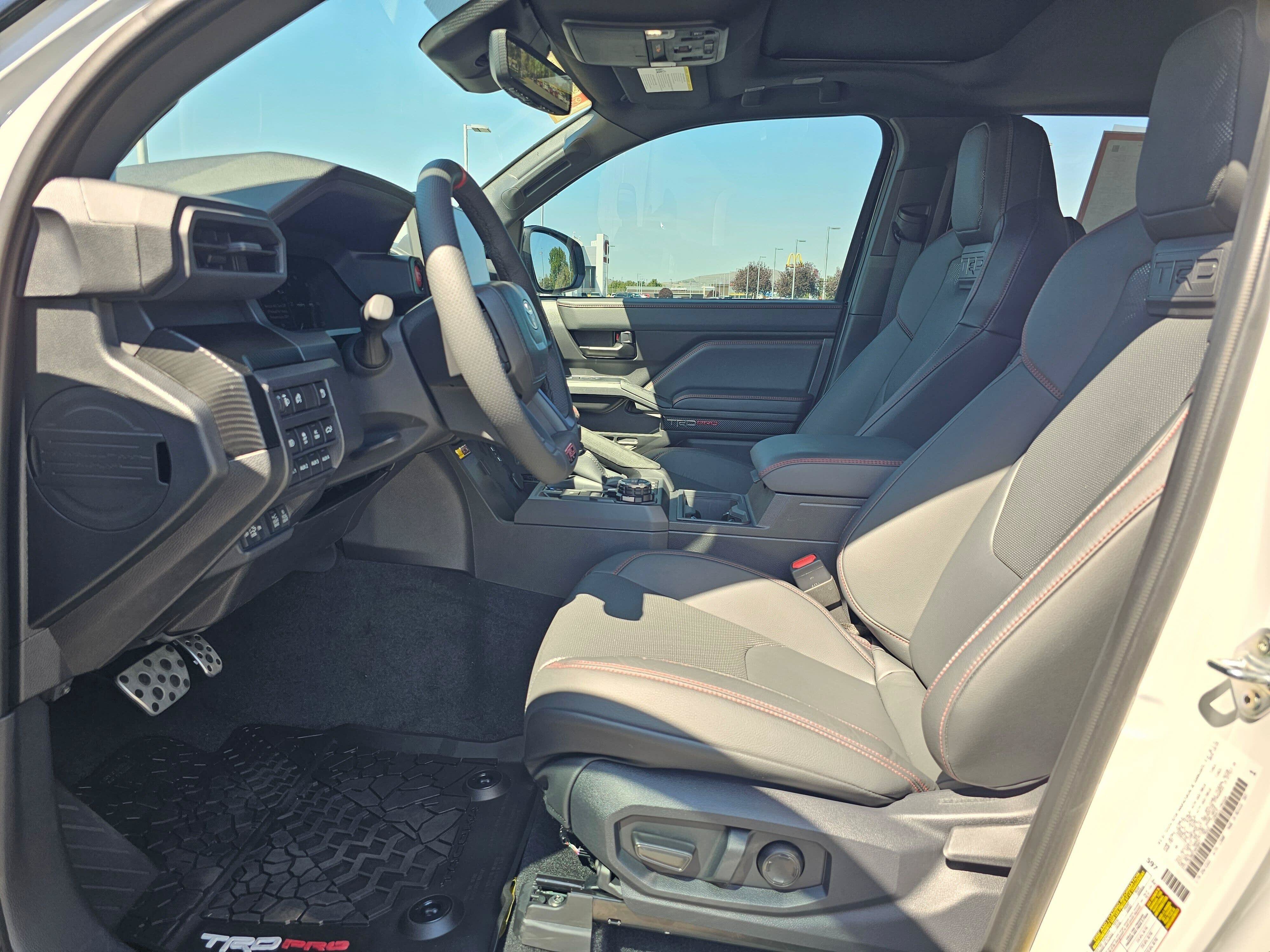 Used 2025 Toyota Tacoma TRD Pro AWD/4WD image 20