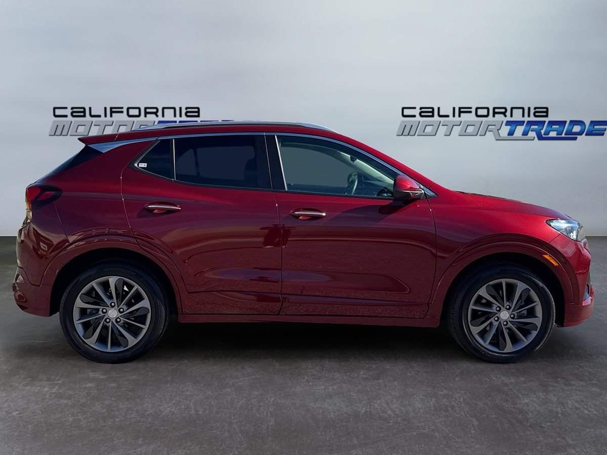 Used 2023 Buick Encore GX Select w/ Sport Touring Package FWD image 4
