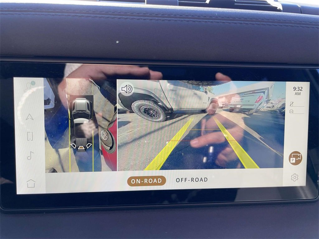 Used 2023 Land Rover Defender 110 S image 28