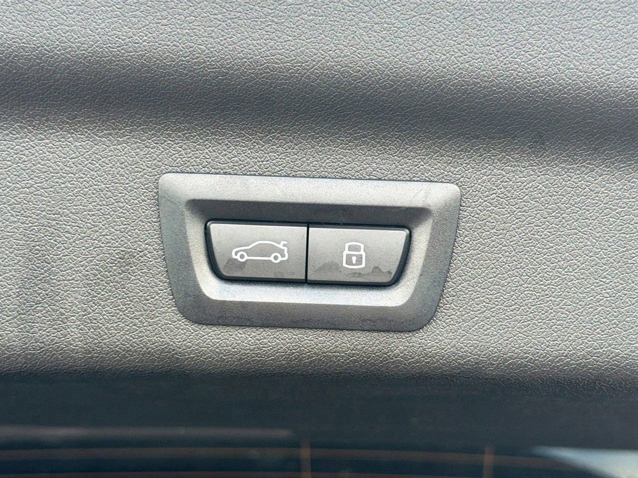 Certified 2025 BMW X1 xDrive28i AWD/4WD image 14