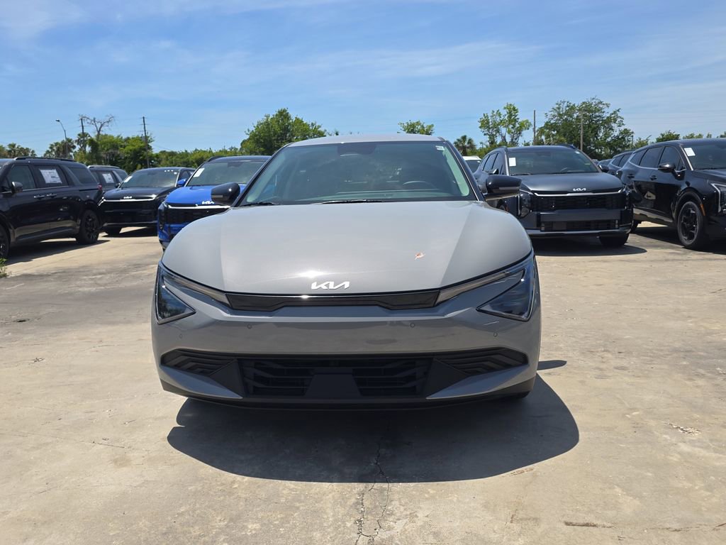 New 2026 Kia EV6 2WD image 3