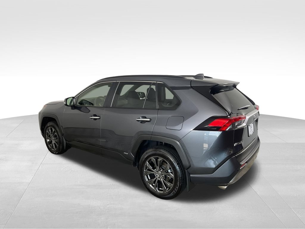 Used 2024 Toyota RAV4 Limited w/ Advanced Technology Package AWD/4WD image 7