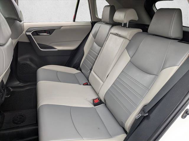 Used 2020 Toyota RAV4 XLE Premium AWD/4WD image 20