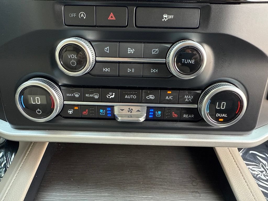 Used 2024 Ford Expedition Max Limited AWD/4WD image 22