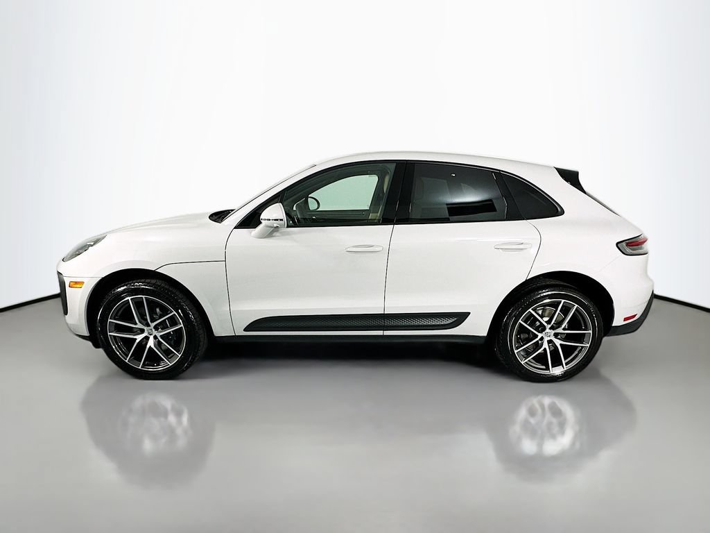 New 2026 Porsche Macan AWD/4WD image 2