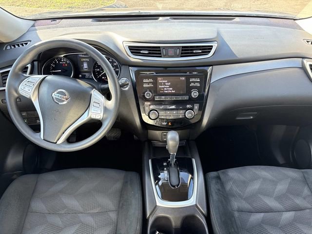 Used 2015 Nissan Rogue SV image 16