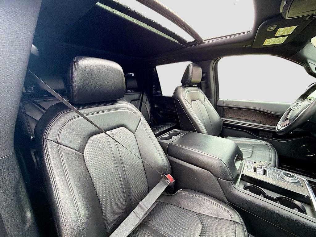 Used 2021 Ford Expedition Limited RWD image 30