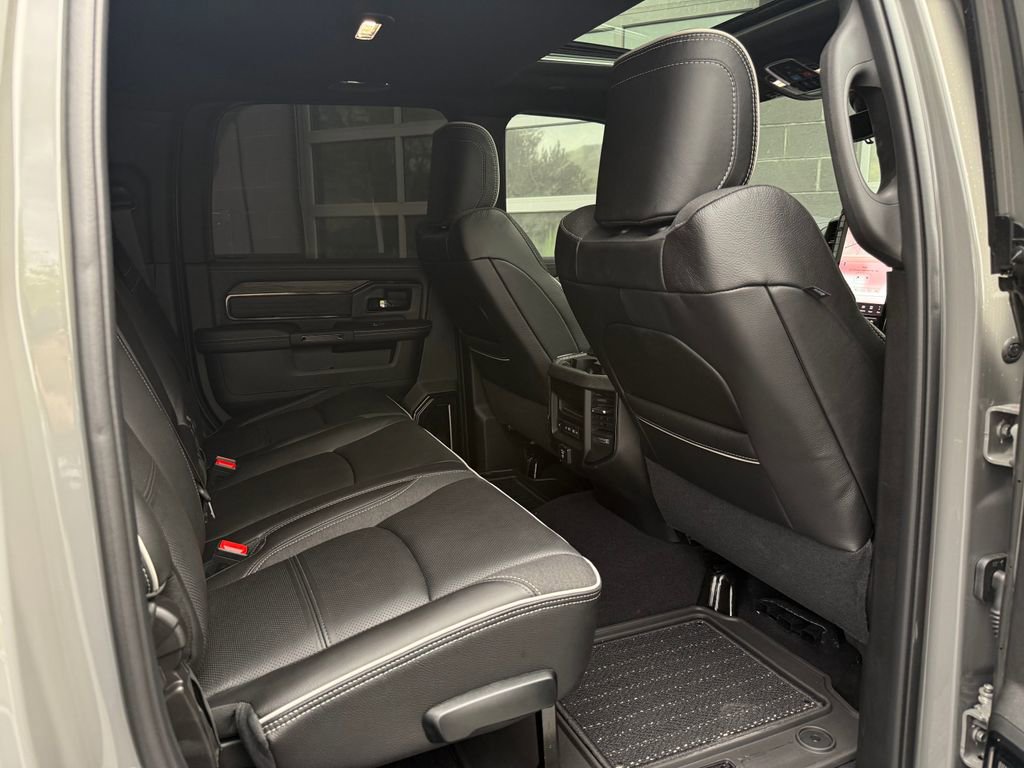 Used 2026 RAM 3500 Limited image 27